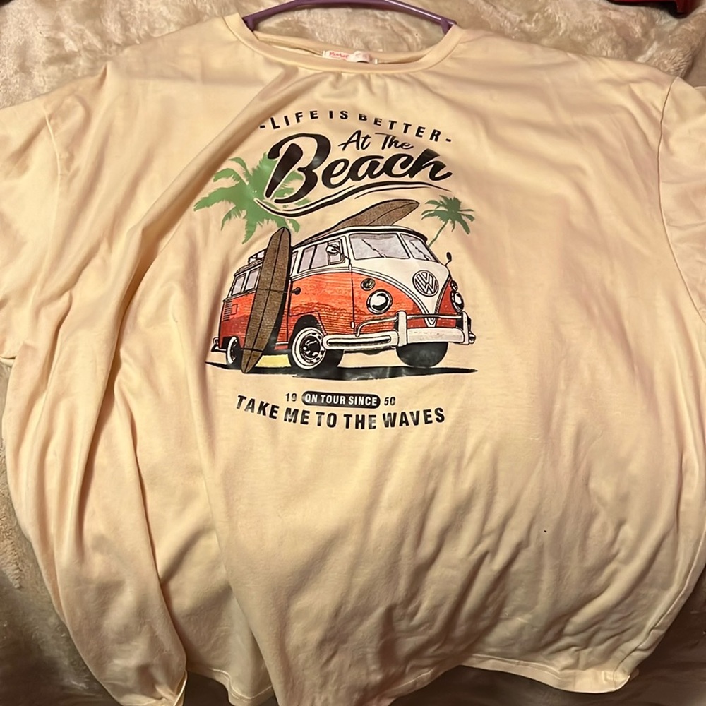 All oversized graphic tees from romwe! size larges